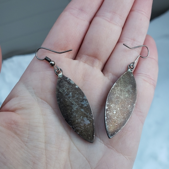 Vintage 60's-70's OOAK Lucite Floral Earrings - Picture 5 of 5